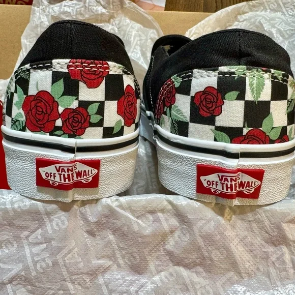 Vans Custom Classic Slip-on Checkerboard Roses - Picture 5 of 8
